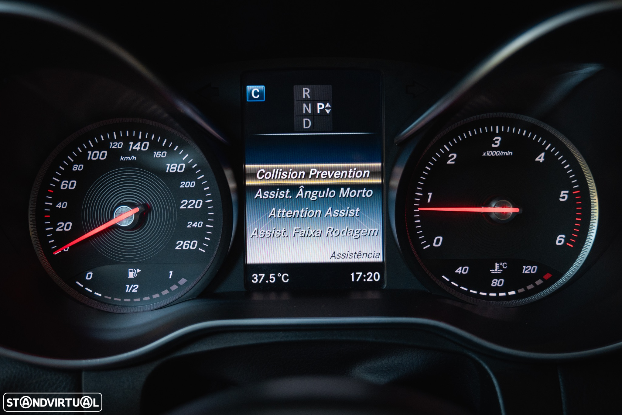 Mercedes-Benz GLC 220 d 4Matic 9G-TRONIC AMG Line - 36