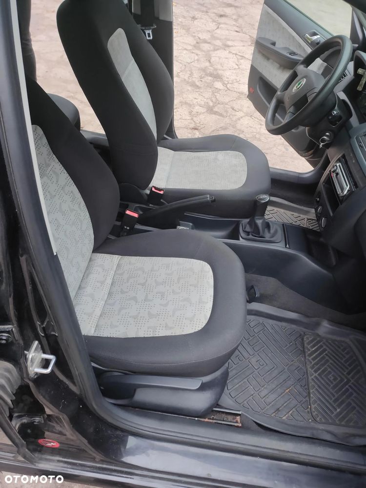 Skoda Fabia 1.4 16V Combi Classic - 11