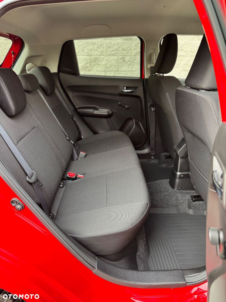 Suzuki Swift 1.2 SHVS Premium Plus - 12