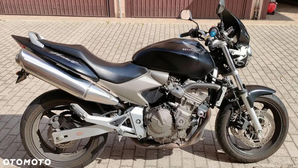 HONDA HORNET 600 PC36 owiewka osłona boczek zbiornik silnik zawieszenie set podnóżek swap siedzenie chłodnica regulator moduł przełącznik przekaźnik licznik wiązka tłumik czasza wypełnienie licznik gaźnik silnik stelaż - 1