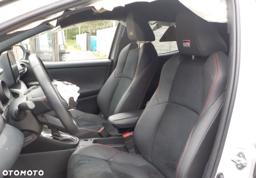 Toyota Yaris - 20