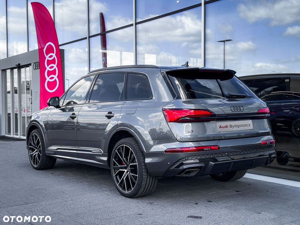 Audi Q7 - 7