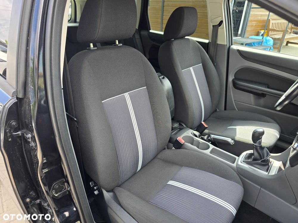 Ford Focus - 15