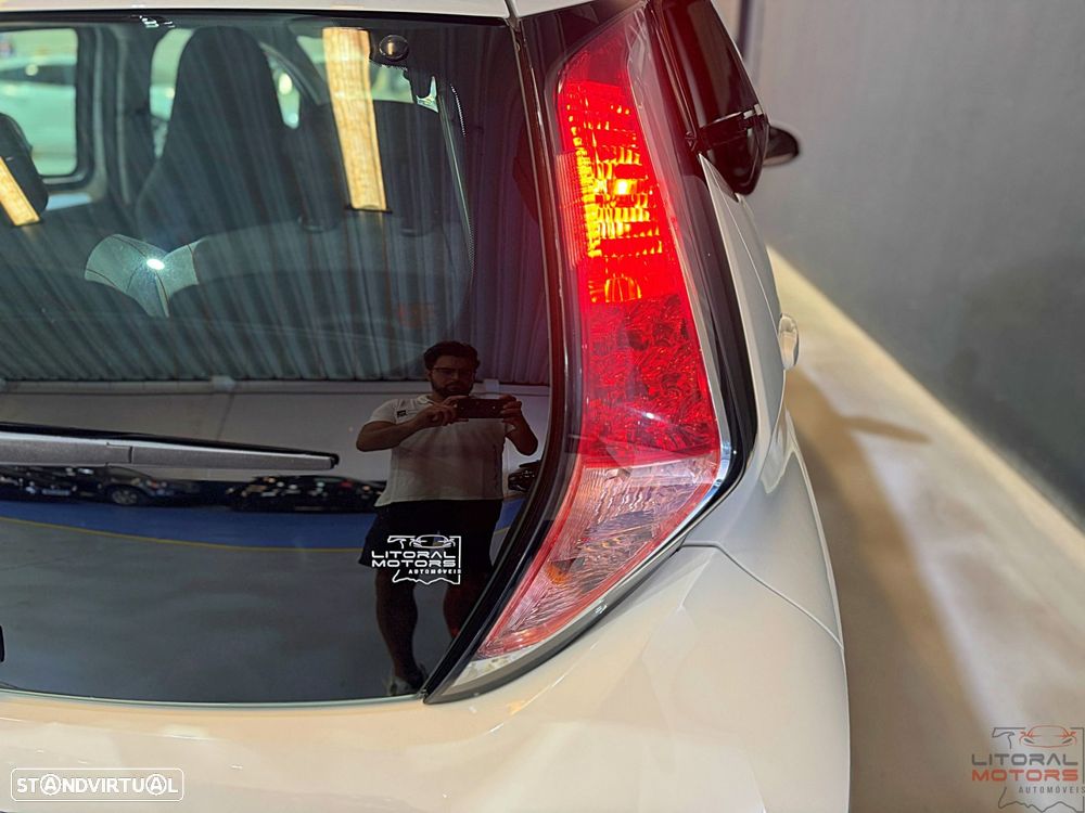 Toyota Aygo 1.0 X-Play Plus - 12
