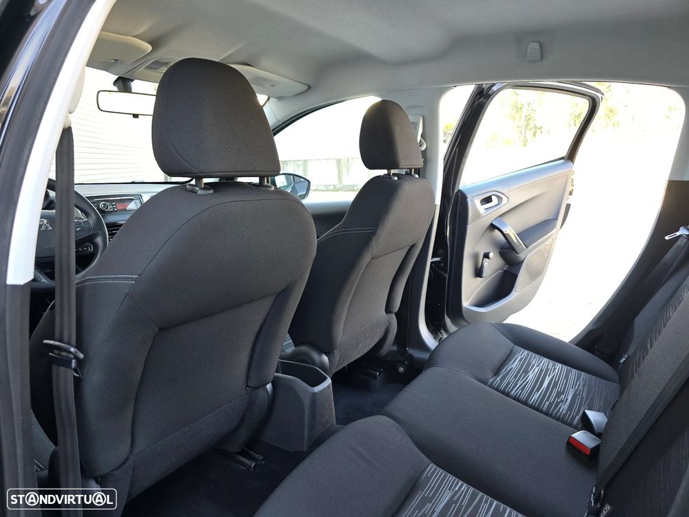 Peugeot 208 HDi 68 Access - 22