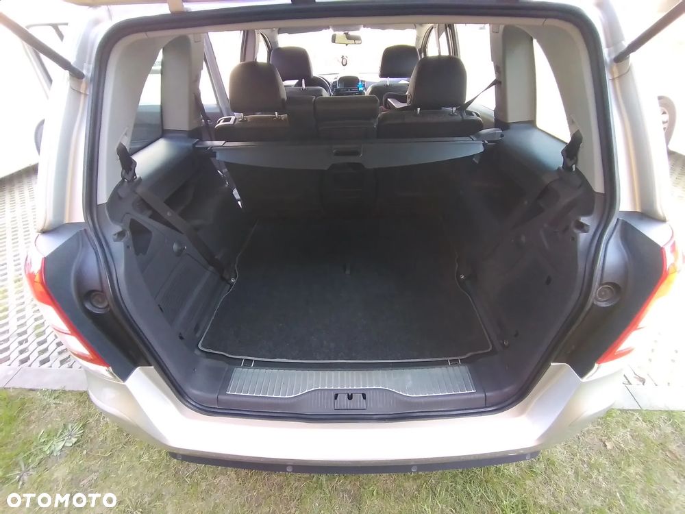 Opel Zafira 2.2 Cosmo - 7