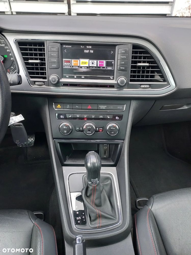 Seat Leon 2.0 TDI DPF Start&Stop DSG FR - 28