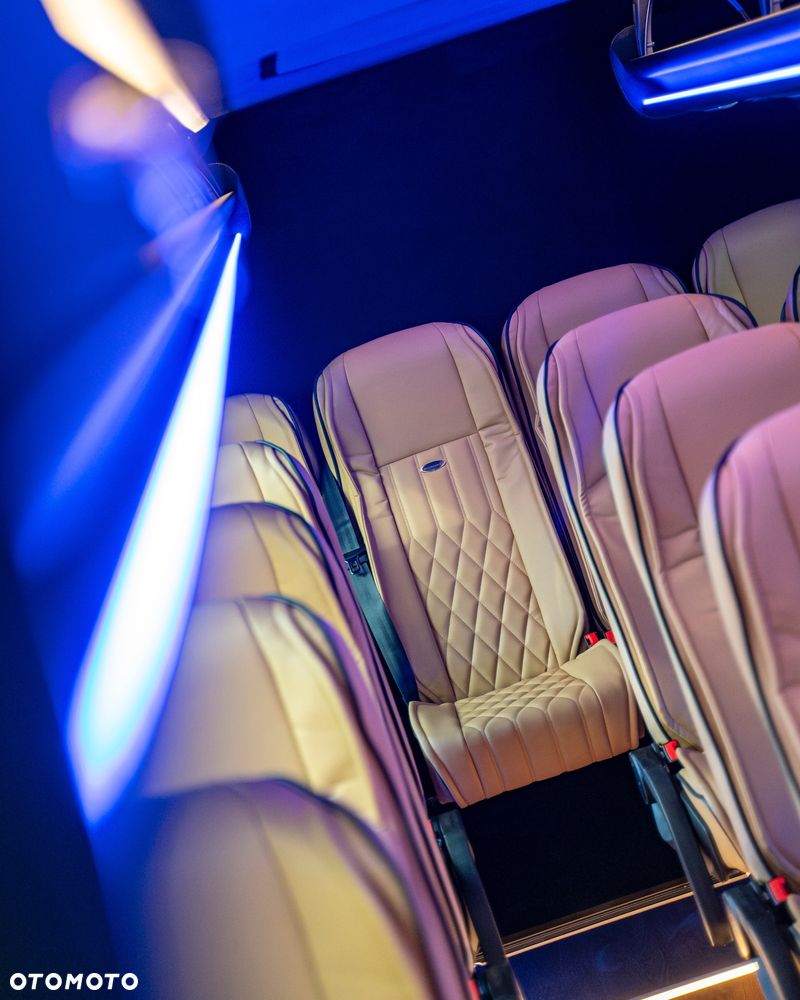 Mercedes-Benz Sprinter 519 - 17