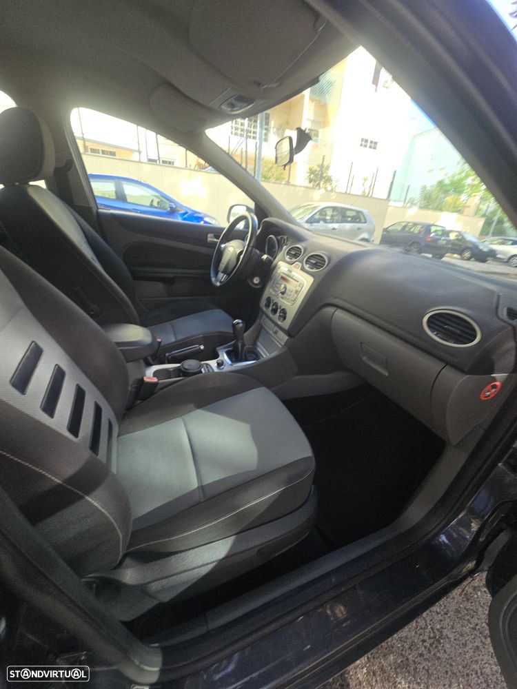 Ford Focus 1.6 TDCi Sport - 21