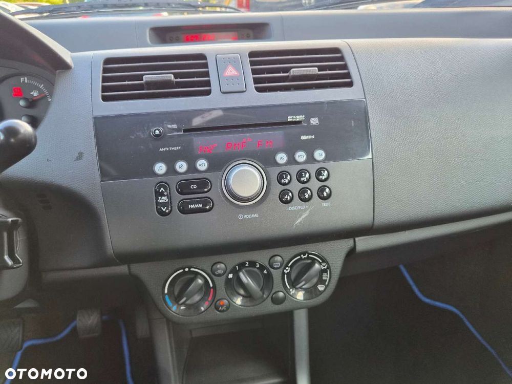 Suzuki Swift - 22