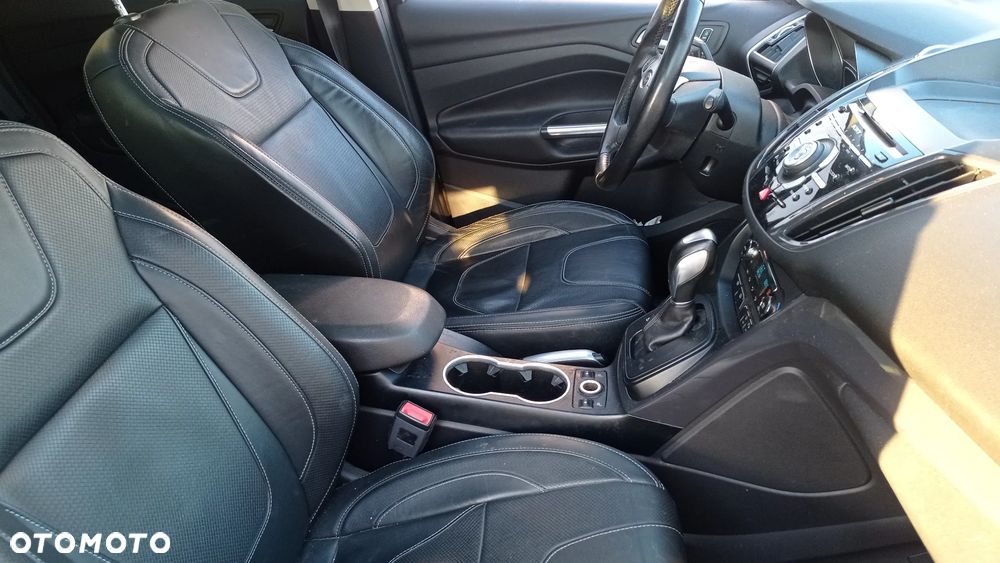 Ford Kuga 2.0 TDCi 4WD Titanium Plus - 36