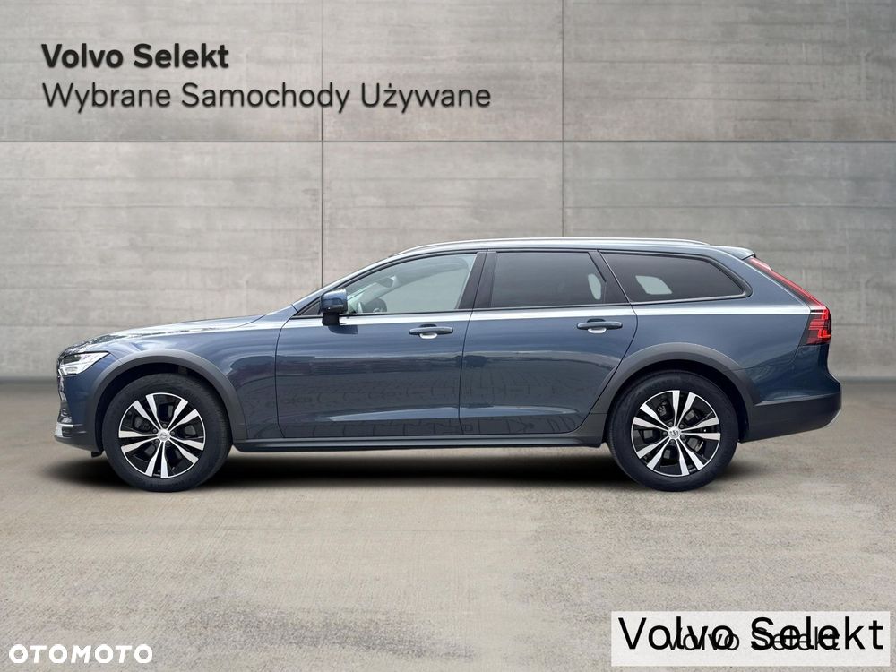 Volvo V90 Cross Country - 4