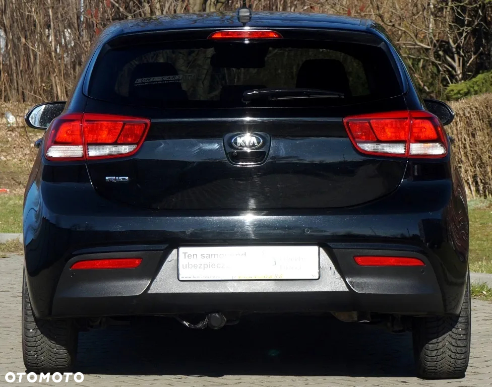 Kia Rio - 22
