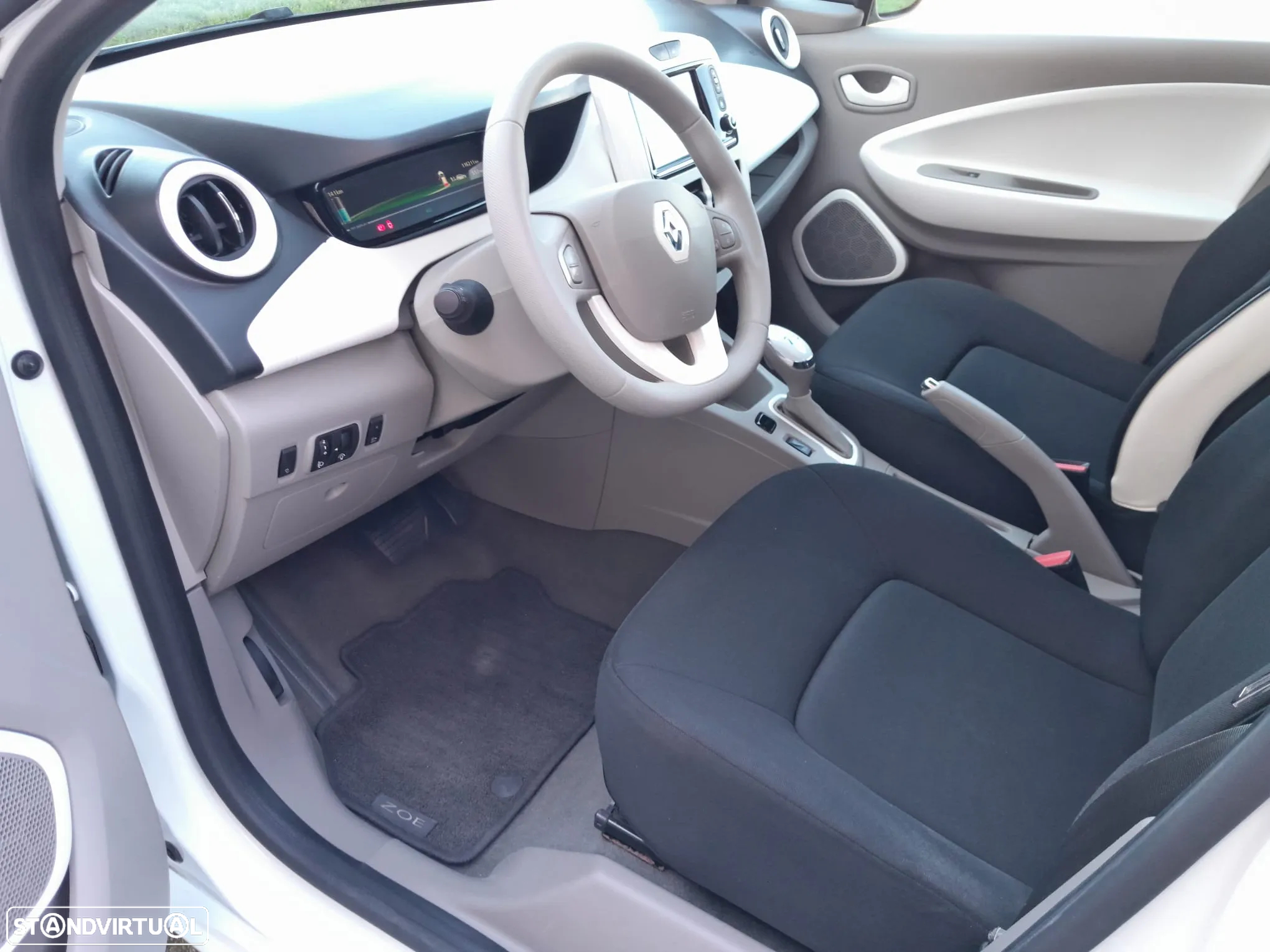 Renault Zoe (c/ Bateria) 41 kwh Life - 8