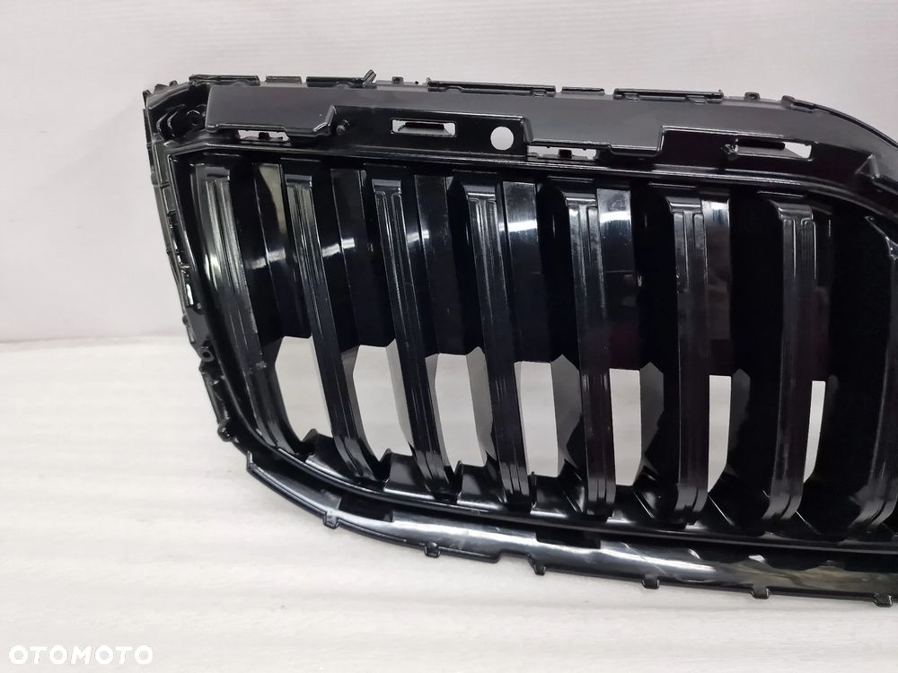 SKODA SUPERB III 3 LIFT 3V0 18- ATRAPA / GRILL PRZEDNI PRZÓD , NR 3V0853653G / 3V0853653K , NR AUKCJI GL155 - 17