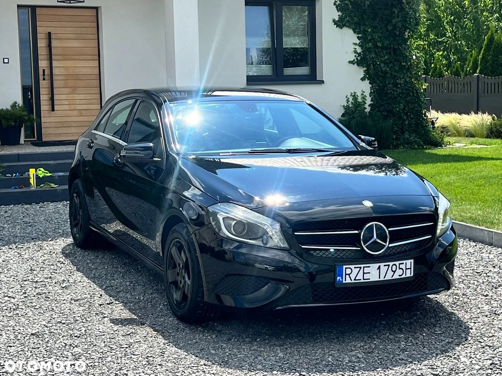 Mercedes-Benz Klasa A 180 BlueEfficiency Edition - 29
