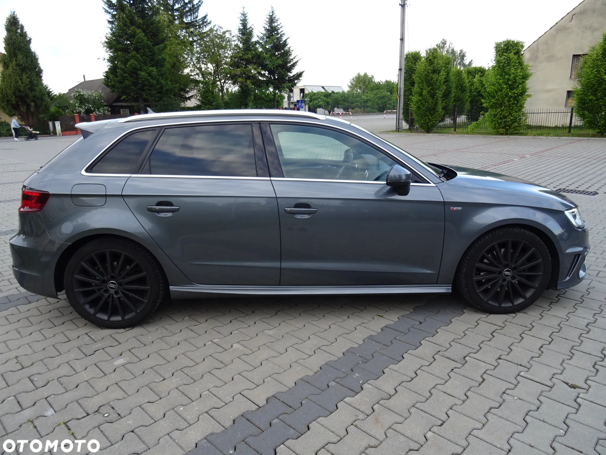 Audi A3 2.0 TDI Sportback (clean diesel) quattro S tronic S line Sportpaket - 4