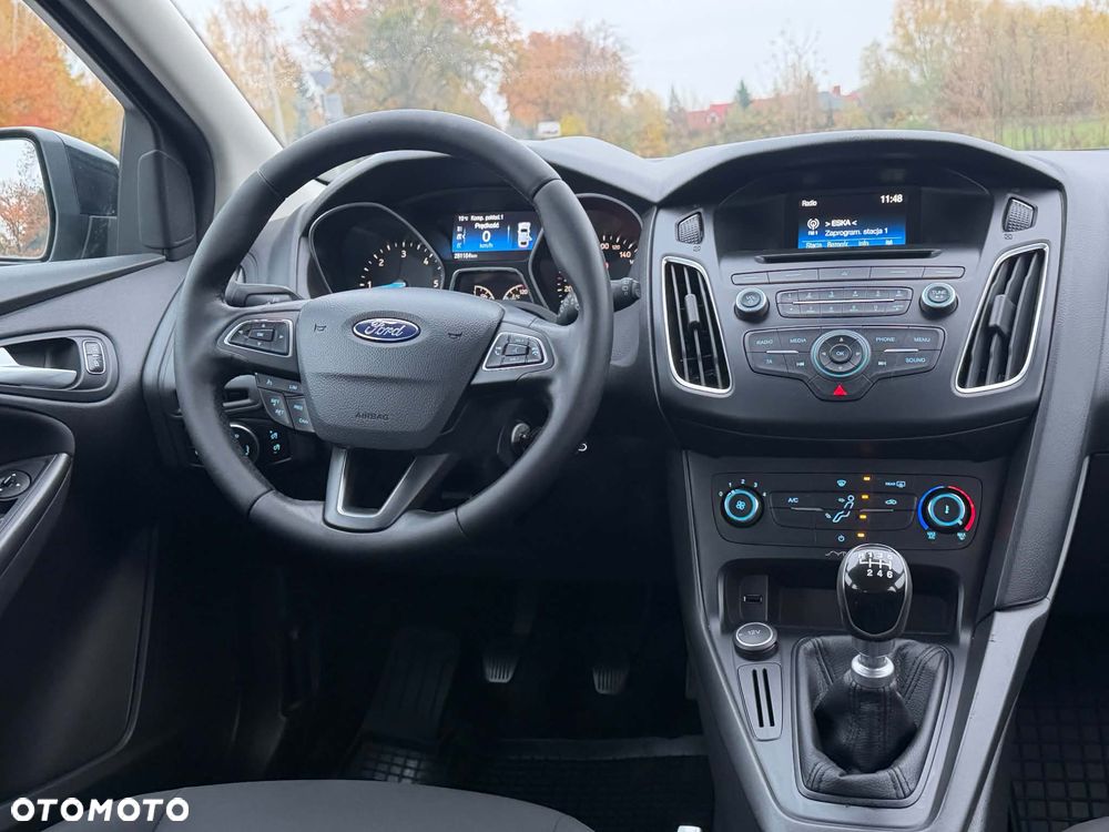 Ford Focus - 23