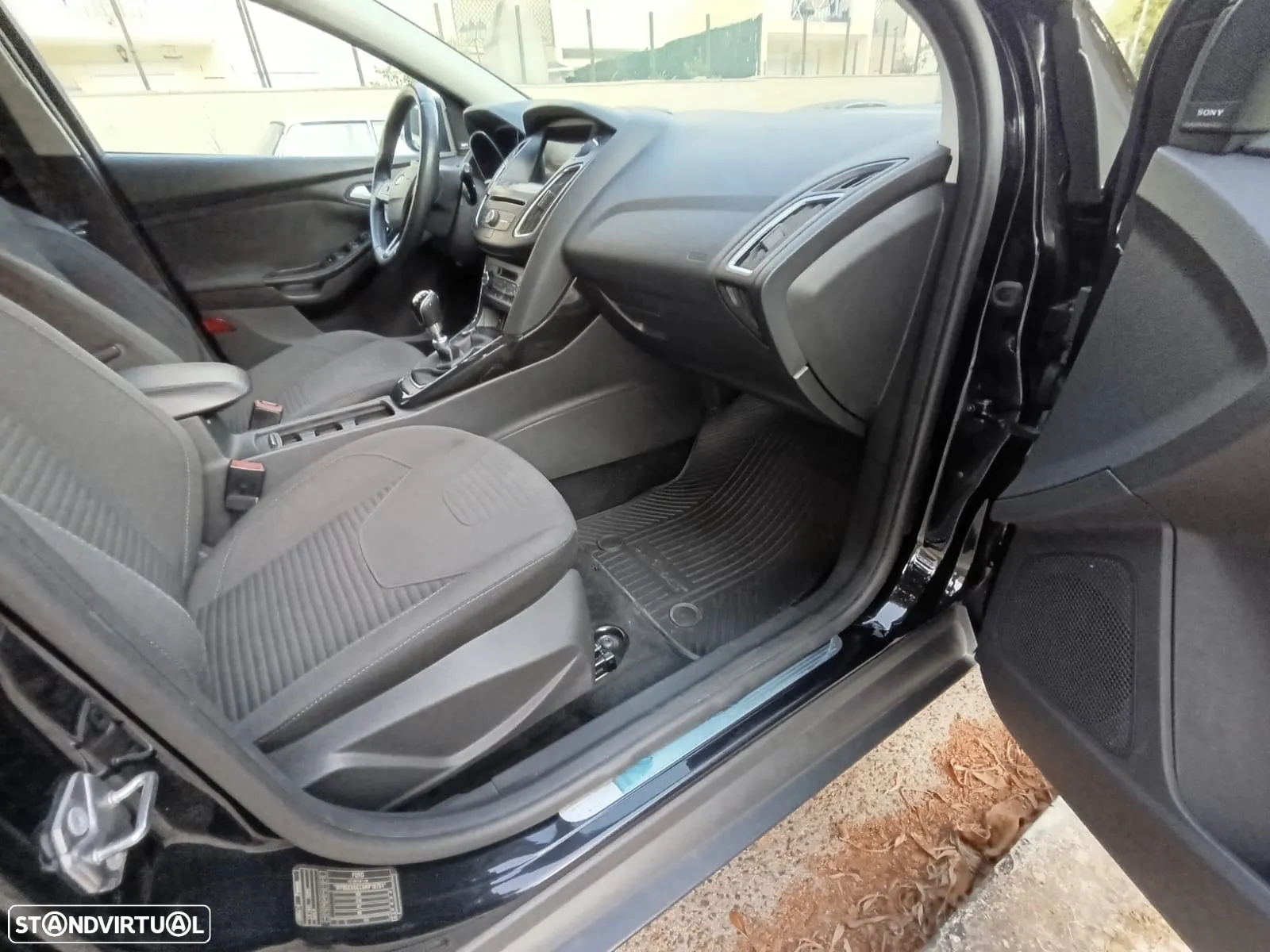 Ford Focus SW 1.5 TDCi Titanium - 17