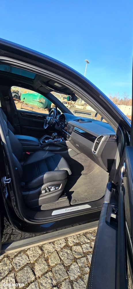 Porsche Cayenne Standard - 23