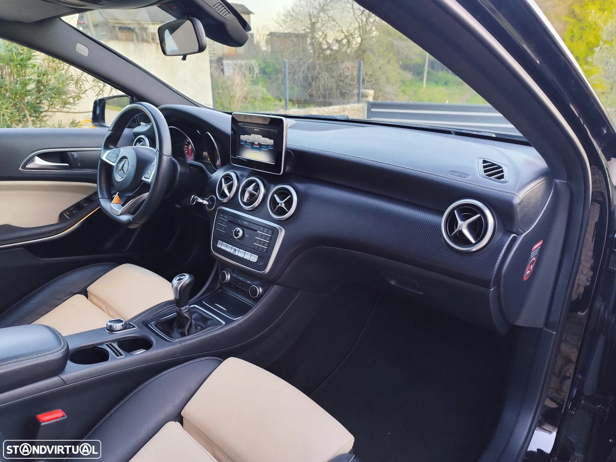 Mercedes-Benz A 200 CDi BE AMG Line - 8