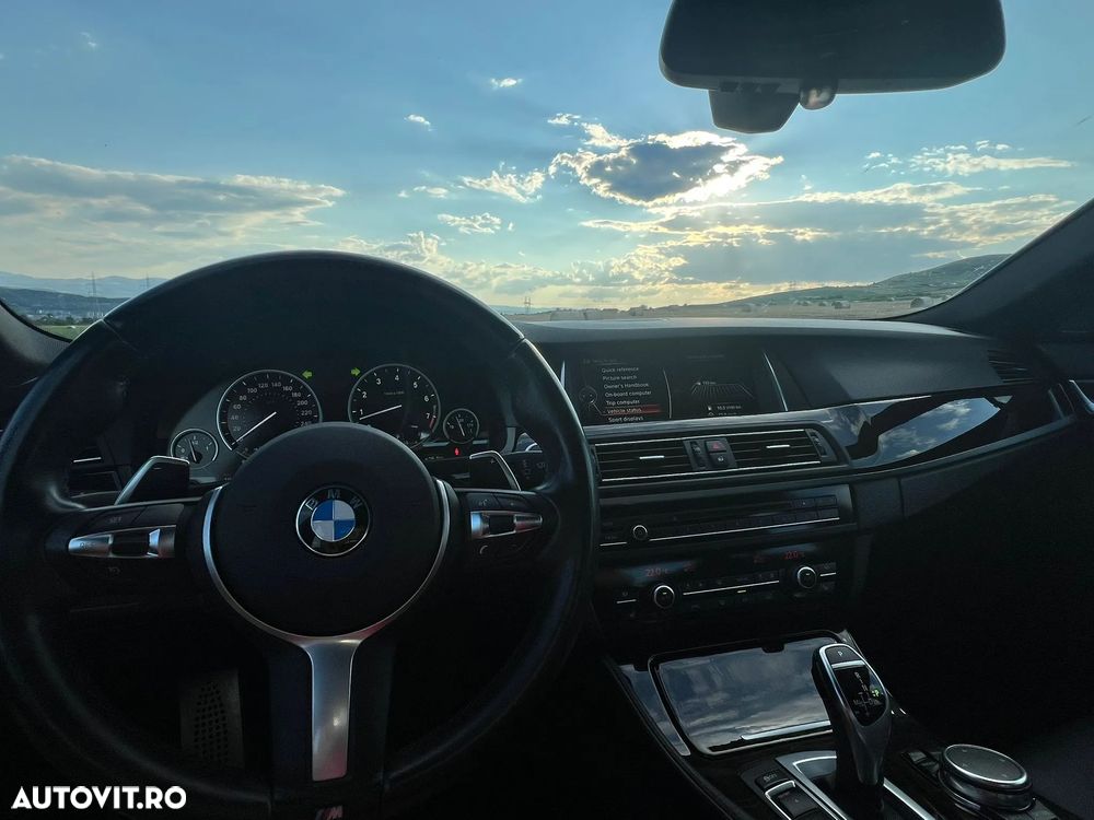 BMW Seria 5 535i xDrive AT - 12