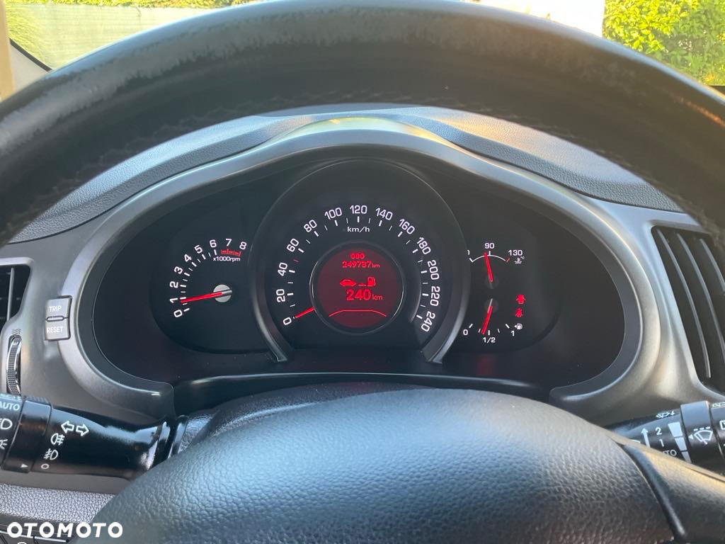 Kia Sportage - 4