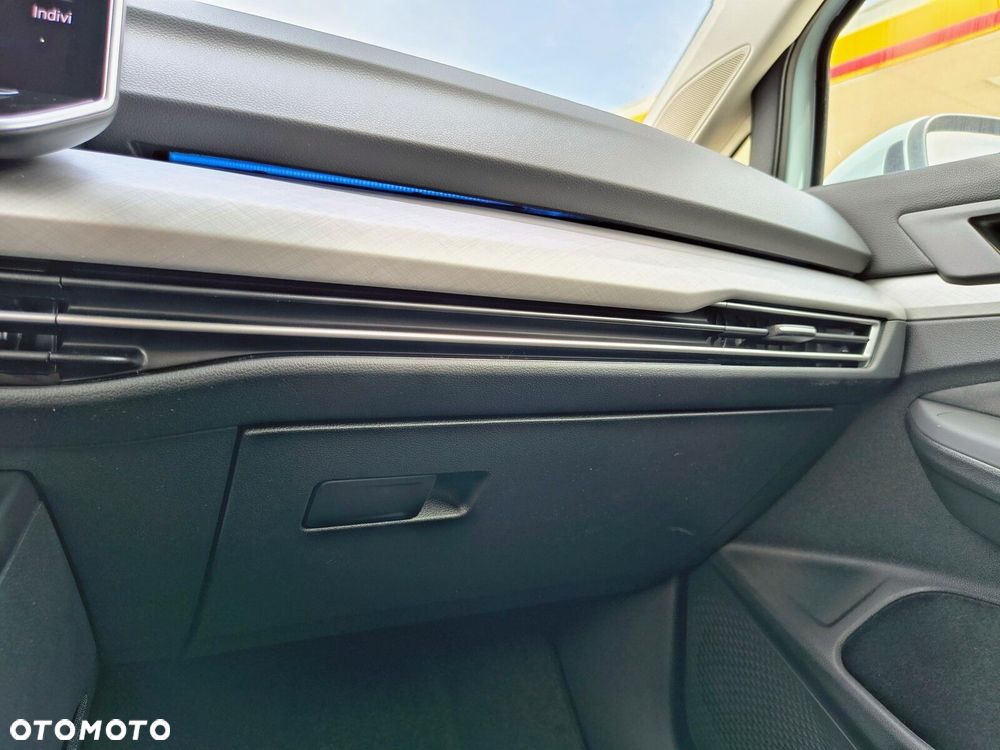 Volkswagen Golf 1.5 eTSI mHEV Life Plus DSG - 24