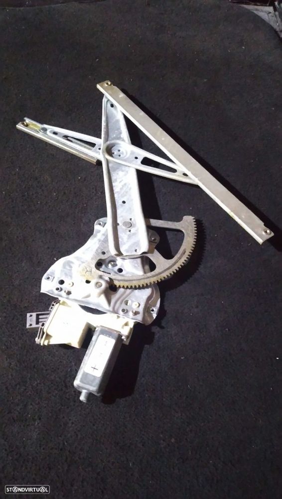 Elevador Frente Dto Toyota Avensis (_T25_) - 2