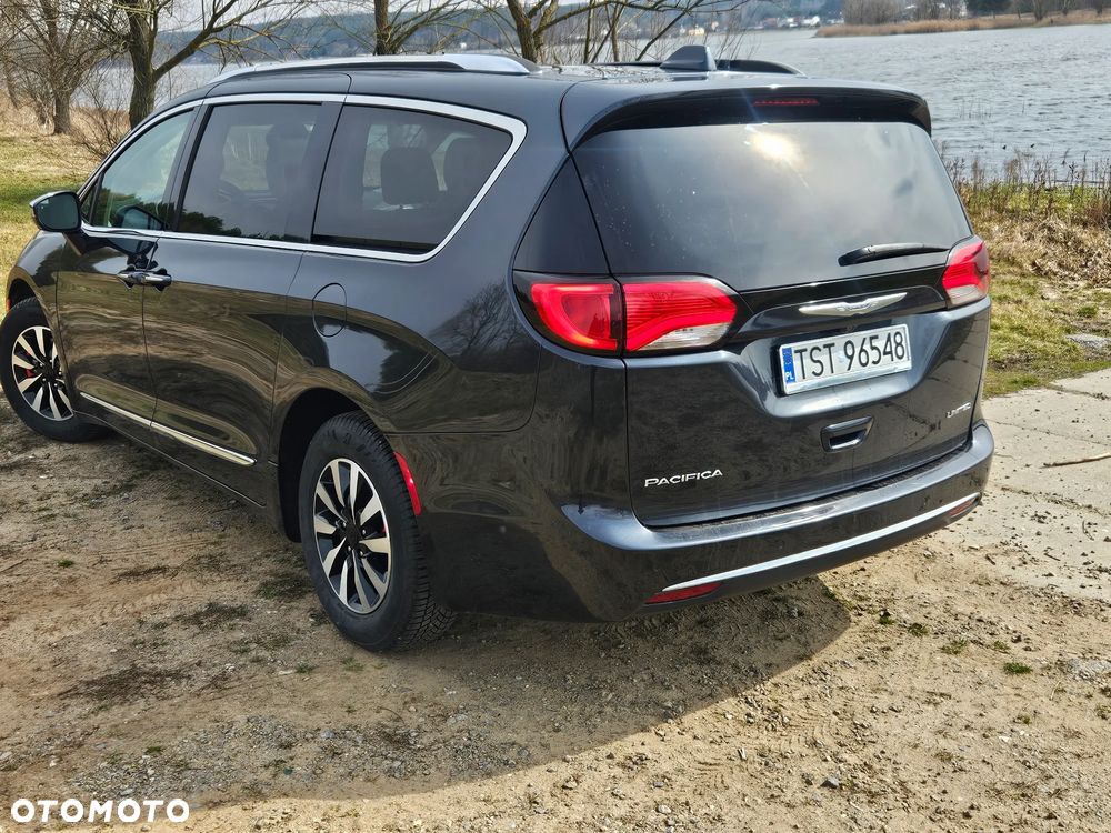 Chrysler Pacifica - 23