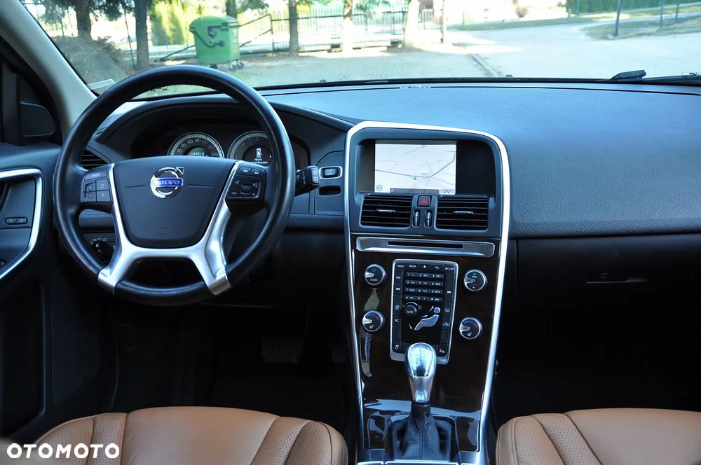 Volvo XC 60 - 23