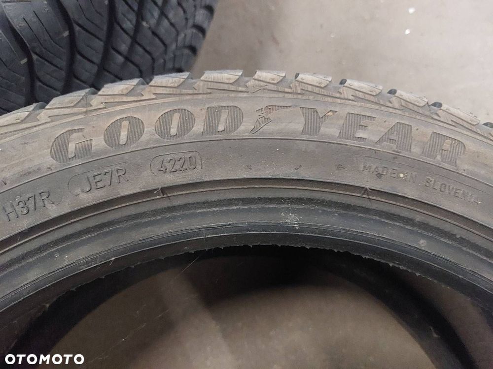 OPONY CAŁOROCZNE 2 SZT 225/45R17 2020R GOODYEAR VECTOR 4SEASONS - 2