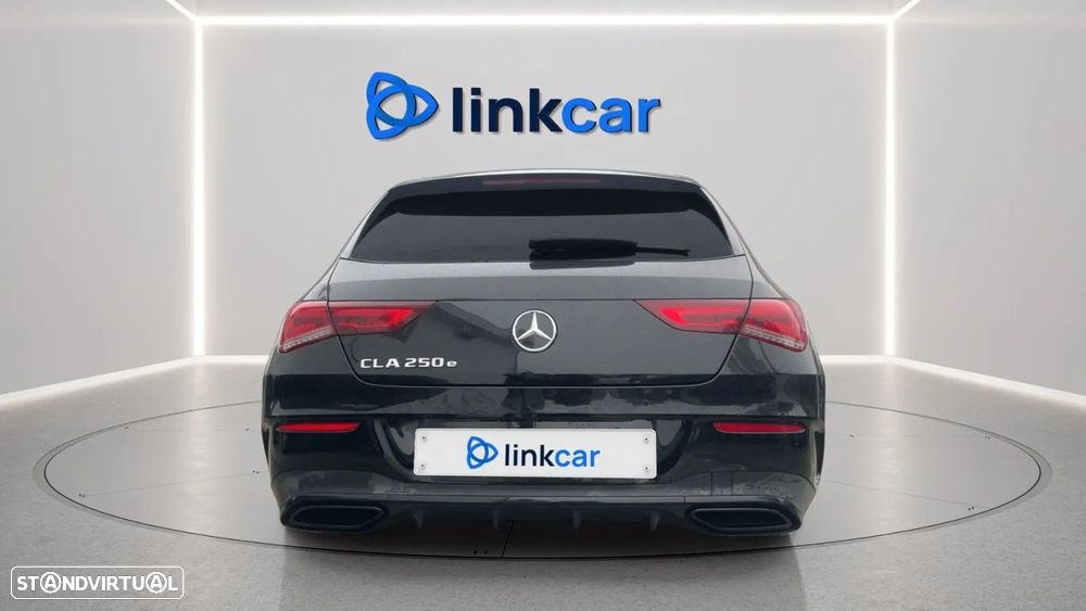 Mercedes-Benz CLA 250 e Shooting Brake AMG Line - 6