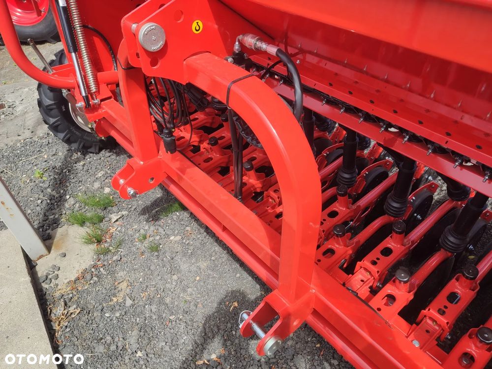 Gaspardo Siewnik NINA 300 talerzowy z kółkami kopiującymi, zbożowy Nowy! pełna opcja - 2
