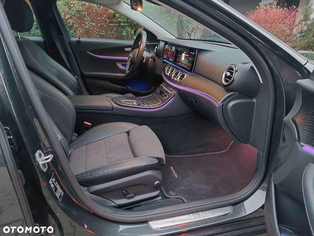 Mercedes-Benz Klasa E 220 d Avantgarde - 23