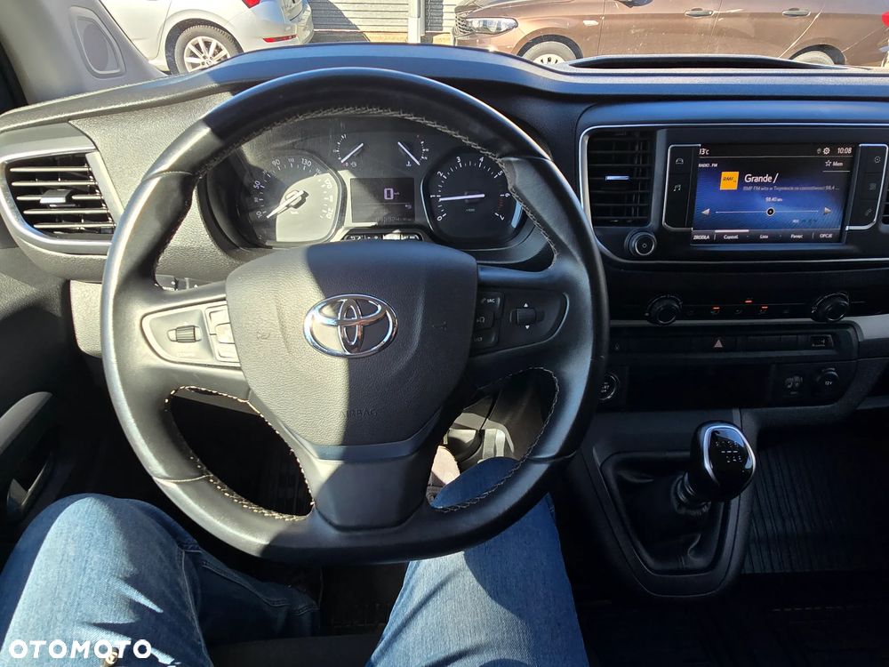 Toyota Proace Verso - 25