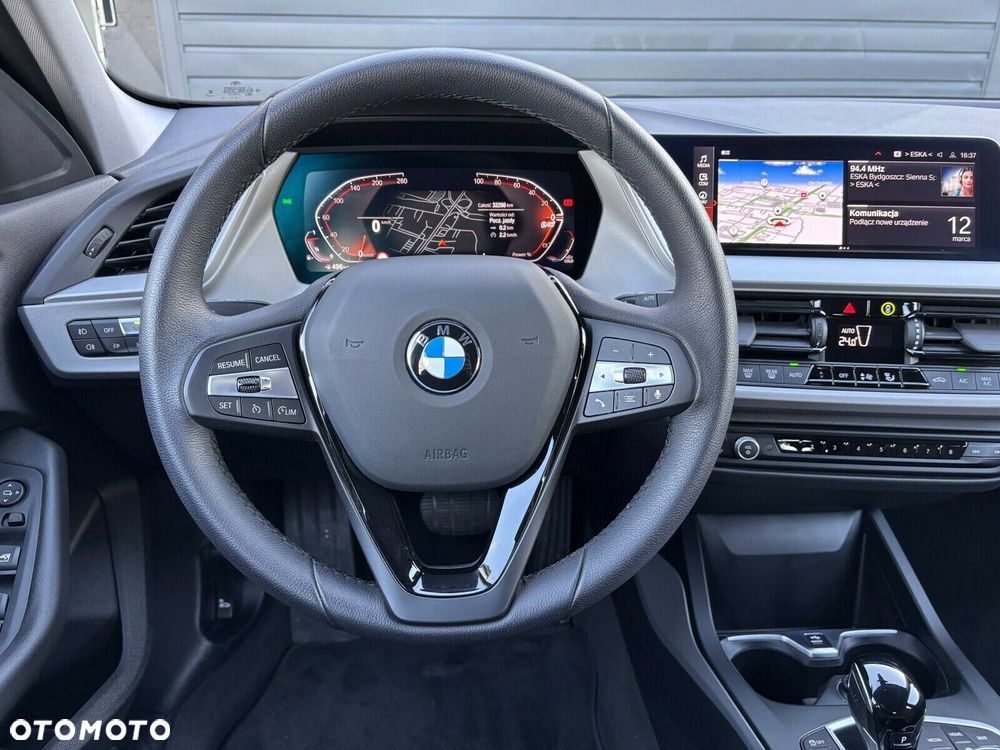 BMW Seria 1 - 22