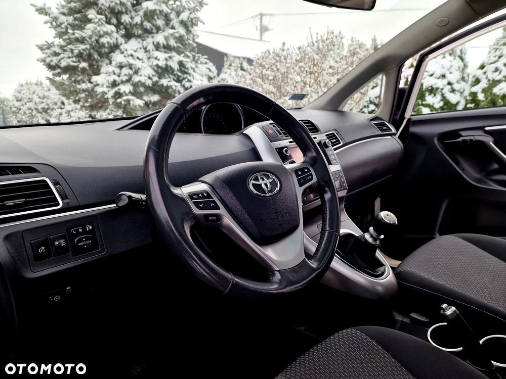 Toyota Verso 1.6 Premium - 15