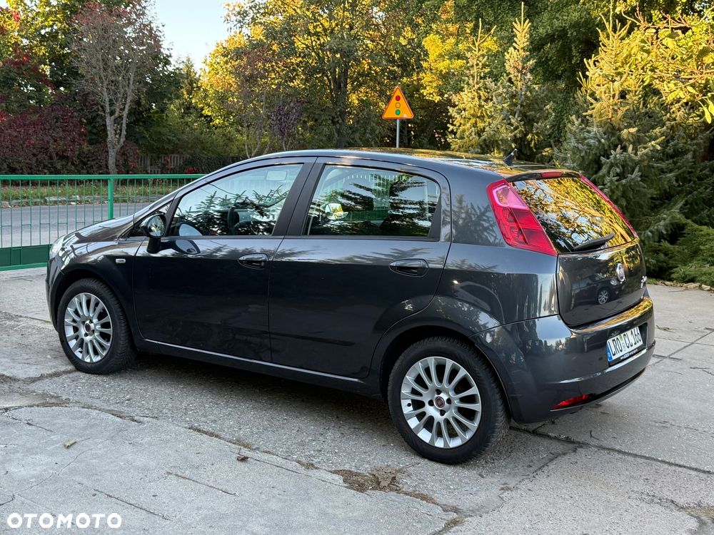 Fiat Grande Punto - 8
