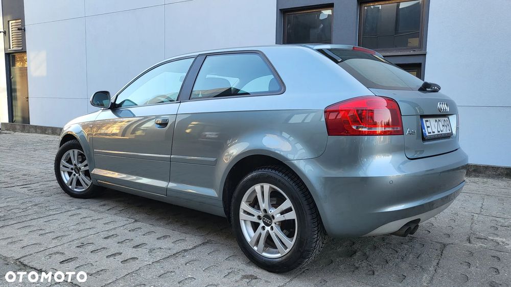 Audi A3 3-drzwiowe 2.0 TDI DPF Ambiente - 4