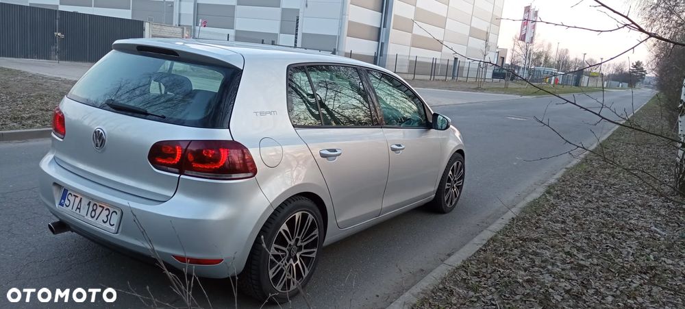 Volkswagen Golf 1.6 TDI DPF Team - 14