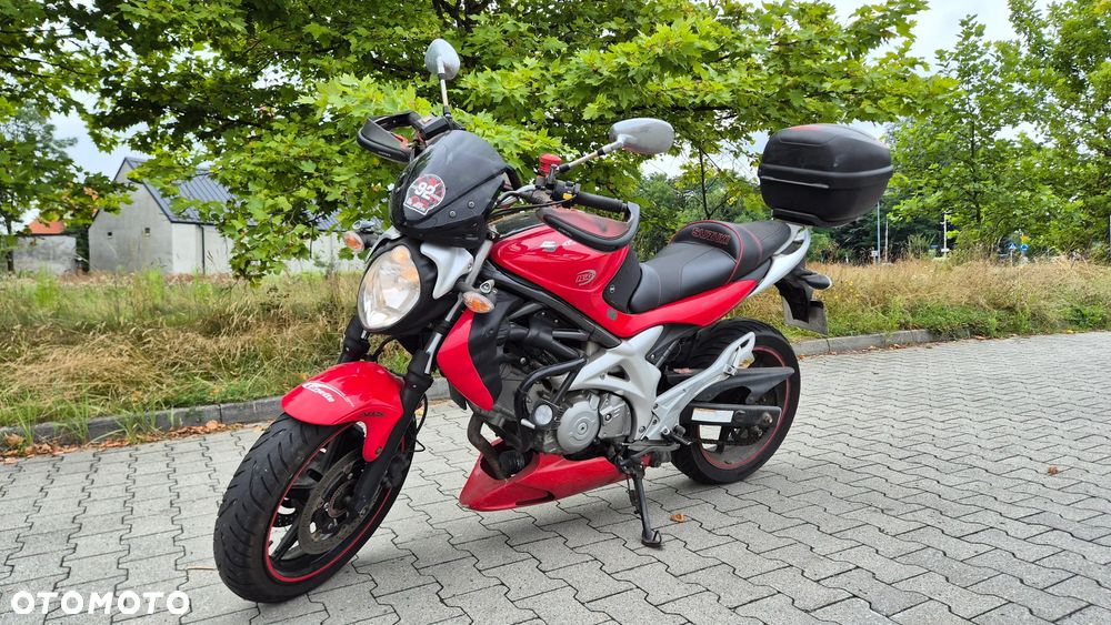 Suzuki Gladius - 7