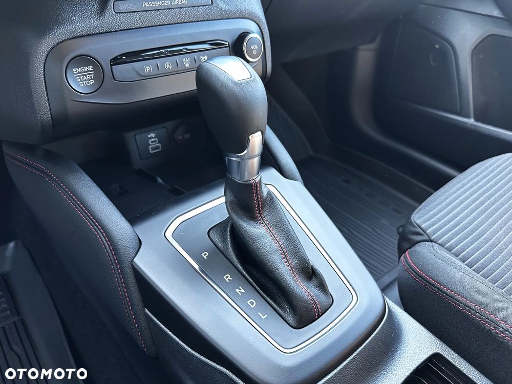 Ford Focus 1.0 EcoBoost mHEV ST-Line X - 22