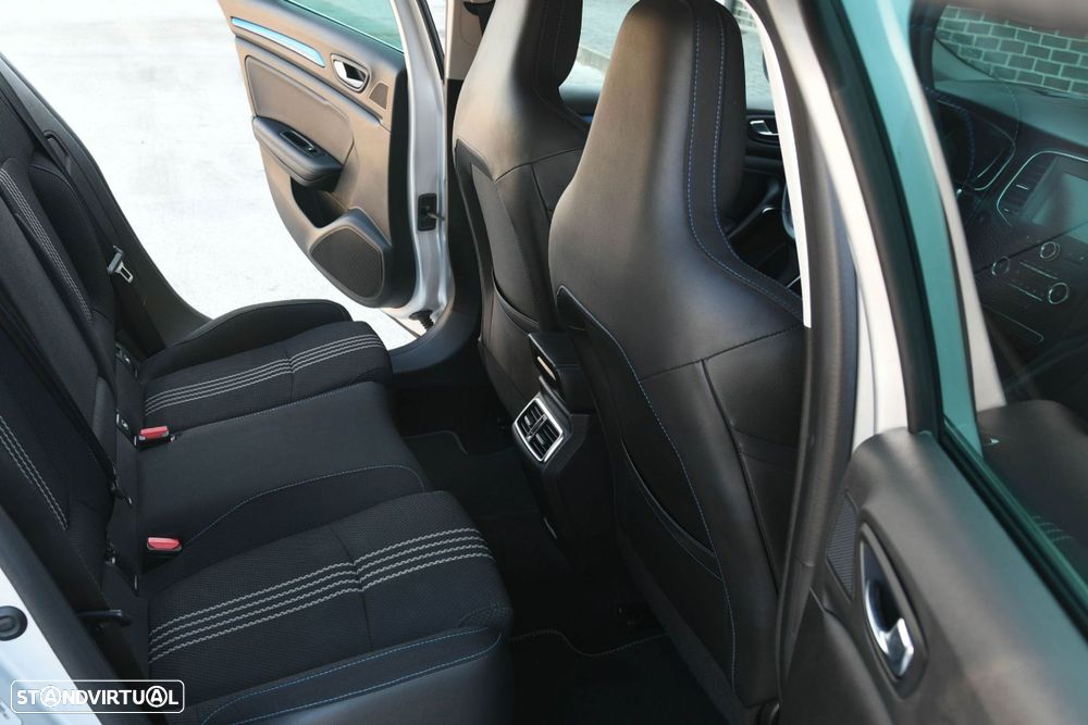 Renault Mégane — fotografia 9