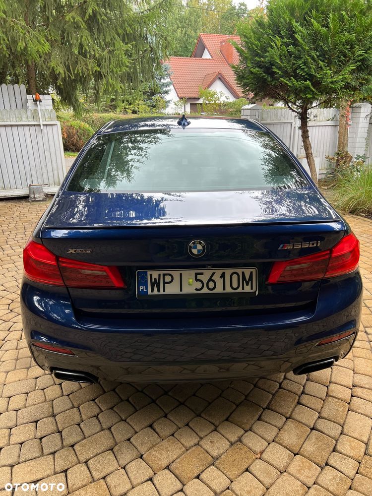 BMW Seria 5 M550i xDrive sport - 7