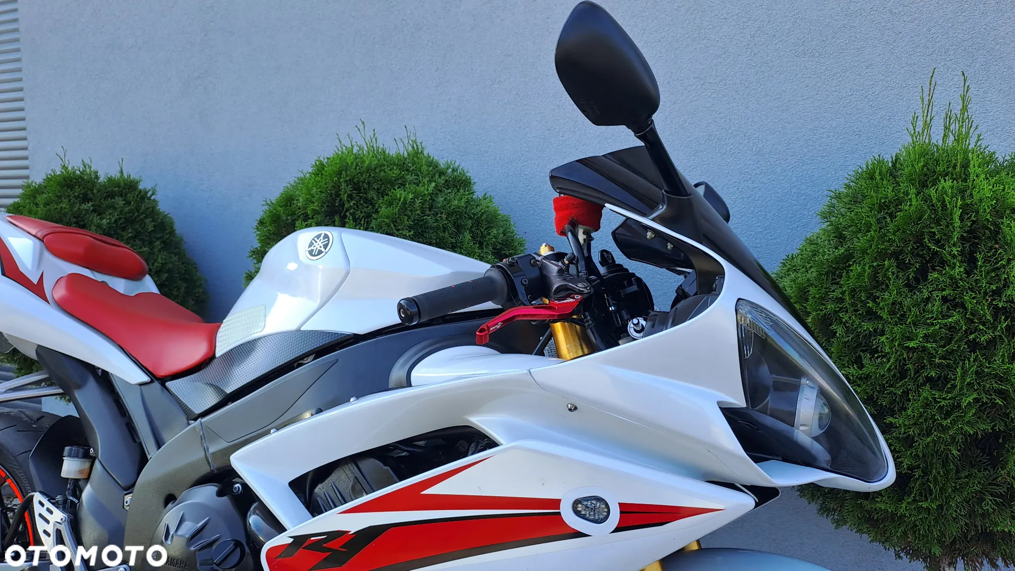 Yamaha R1 - 26