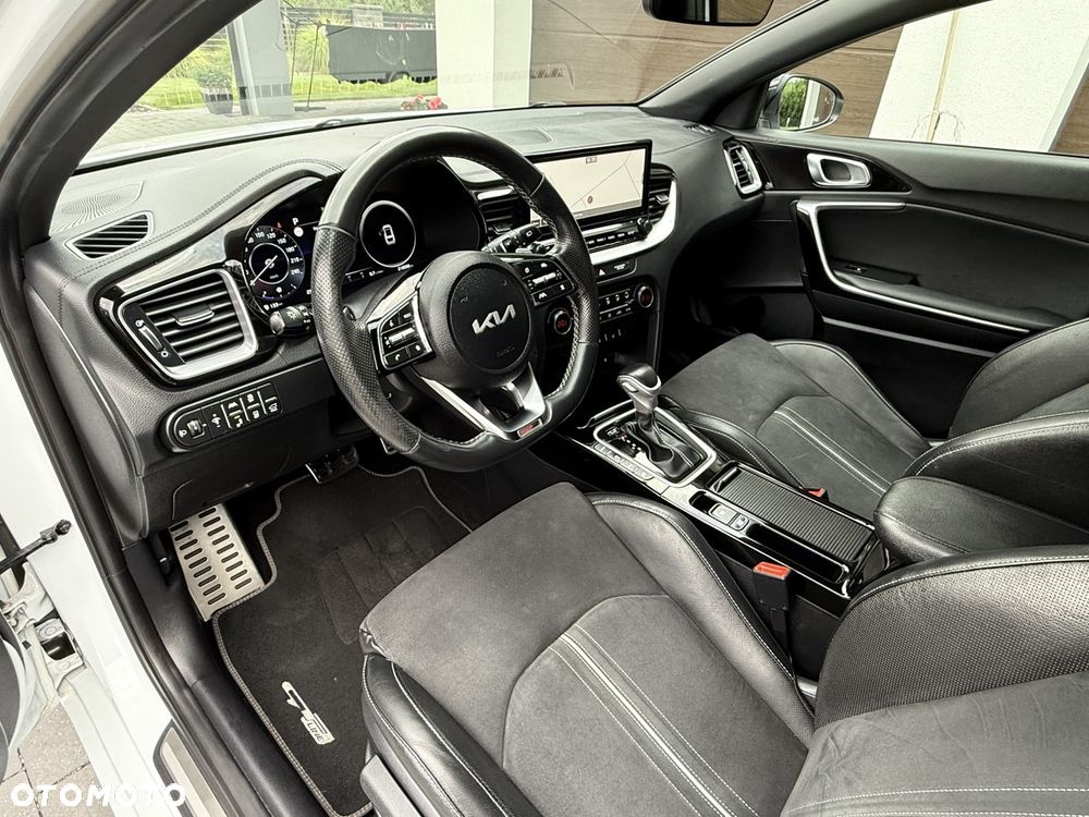 Kia ProCeed 1.5 T-GDI DCT7 OPF GT LINE - 16