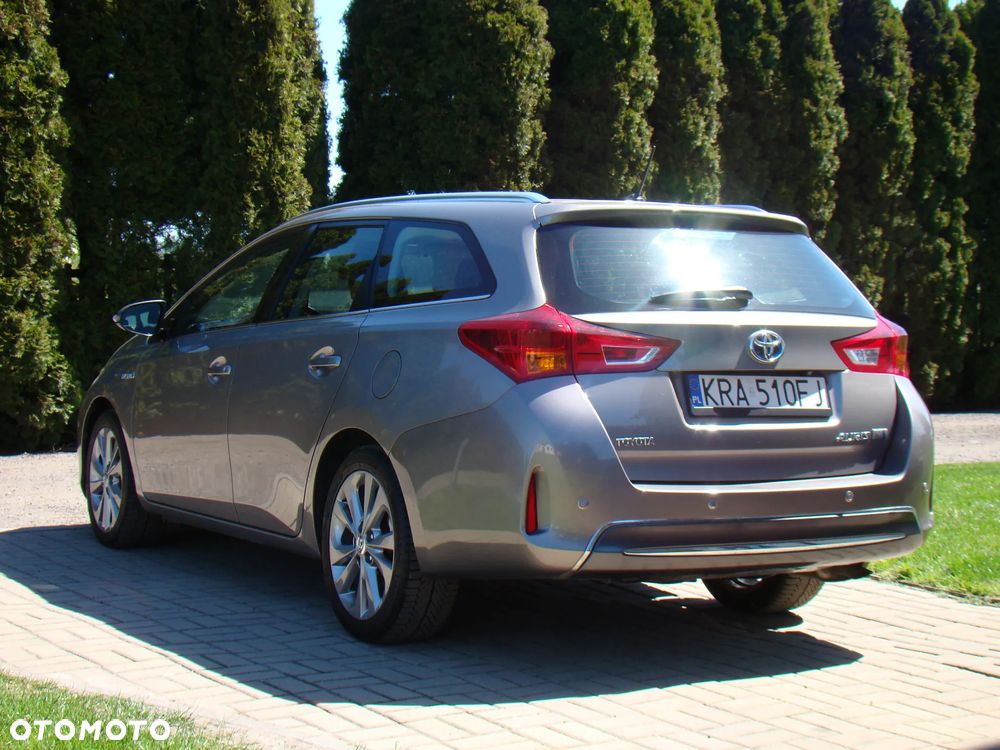 Toyota Auris - 5