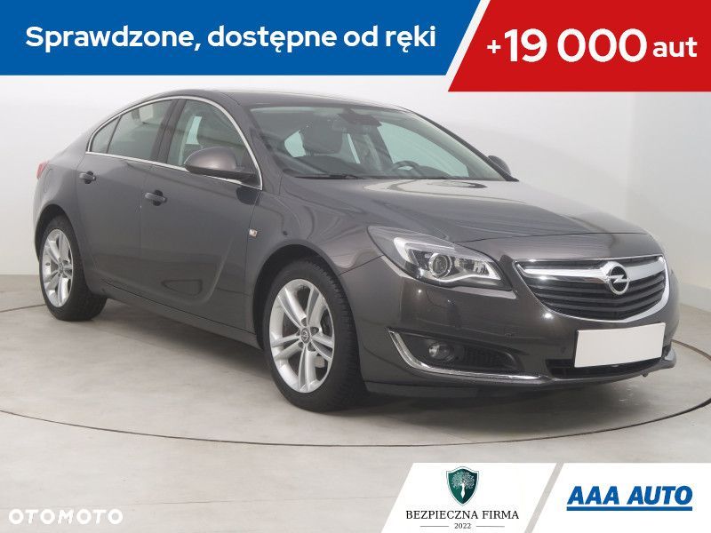 Opel Insignia - 1