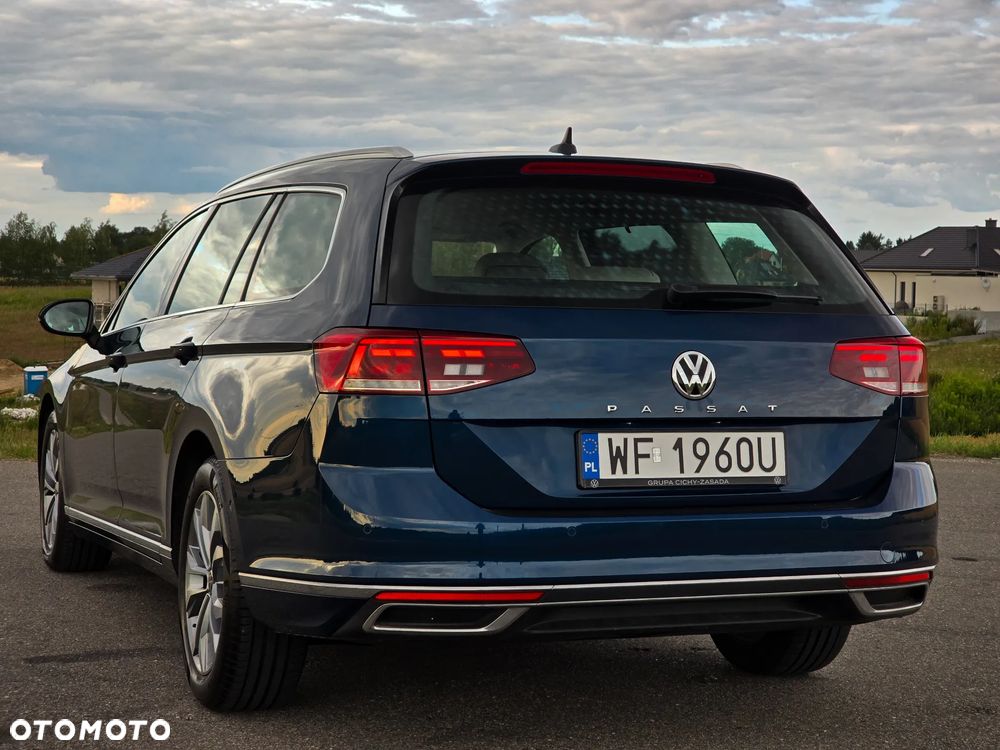 Volkswagen Passat Variant 2.0 TDI EVO Elegance DSG - 6